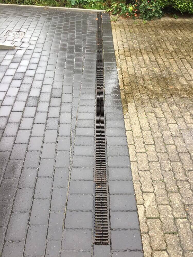 befahrbare entwässerungsrinne selber verlegt das fertige ergebnis kann sich sehen lassen befahrbare entwässerungsrinne selber verlegt das fertige ergebnis kann sich sehen lassen