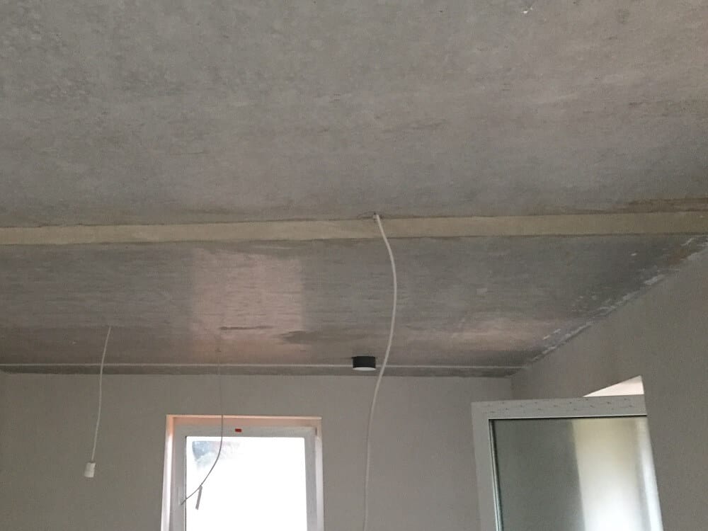 lampenauslass genau am stahlträger lampenauslass genau am stahlträger