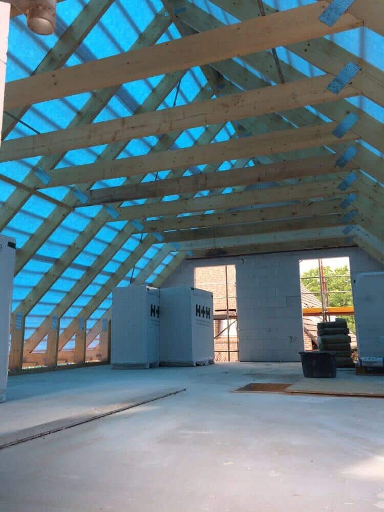 dachstuhl mit unterdeckbahn zur abdichtung dachstuhl mit unterdeckbahn zur abdichtung