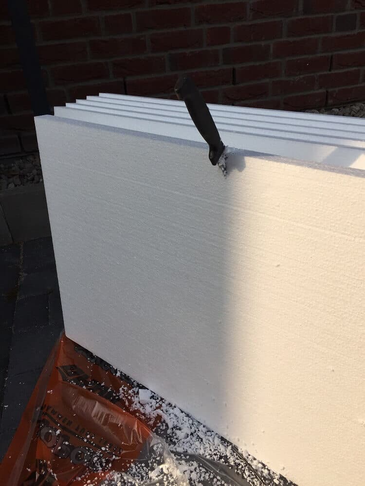 als untergrund für die kunstpflanzen im eingangsbereich verwendetes styropor einfach mit einem messer schneiden als untergrund für die kunstpflanzen im eingangsbereich verwendetes styropor einfach mit einem messer schneiden