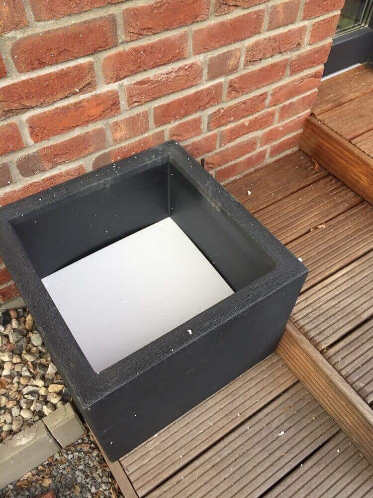 styroporplatten im pflanzkübel für kunstpflanzen styroporplatten im pflanzkübel für kunstpflanzen