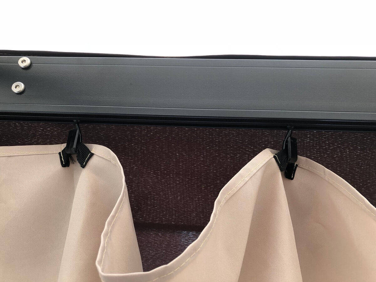 seitenteile am pavillon befestigt seitenteile am pavillon befestigt