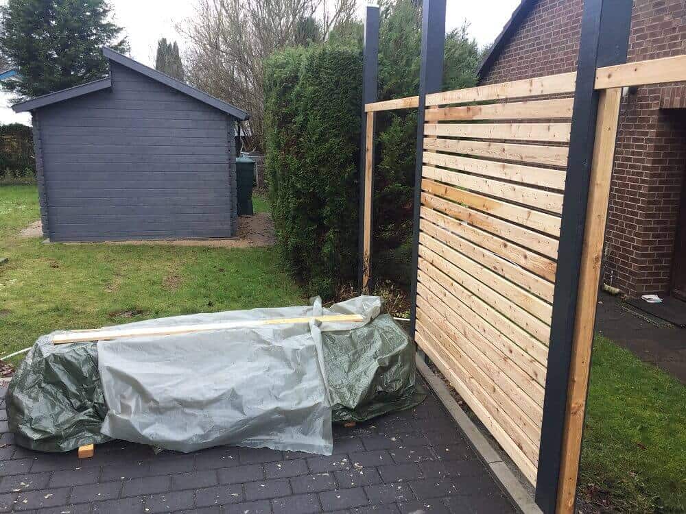 das erste gartenzaunelement ist fertiggestellt das erste gartenzaunelement ist fertiggestellt