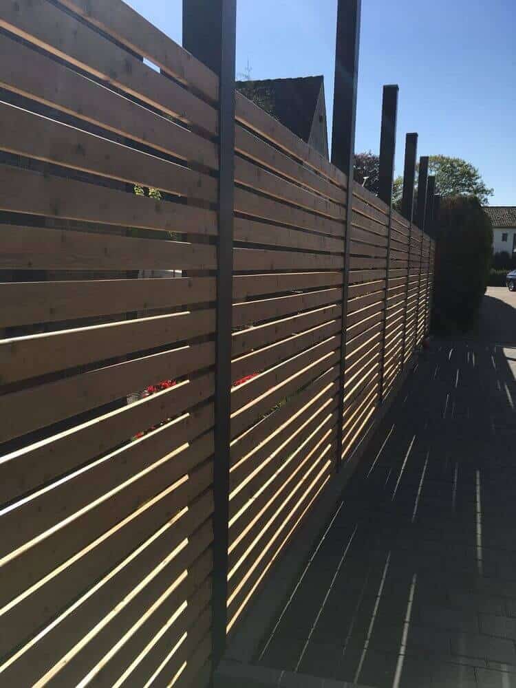 die zwischenlattung vom selber gebauten gartenzaun ist fertig die zwischenlattung vom selber gebauten gartenzaun ist fertig