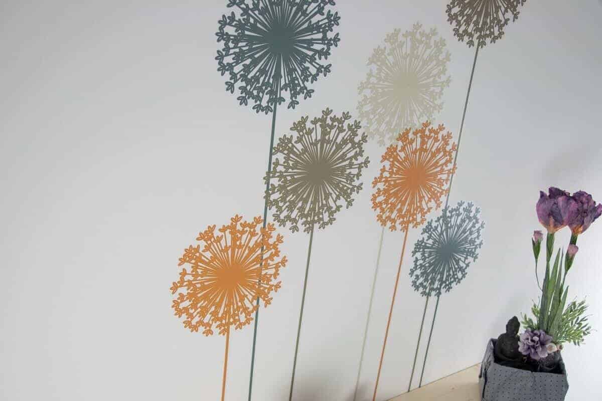 das löwenzahn wandtattoo ist farbenfroh und lockert den flur dadurch enorm auf das löwenzahn wandtattoo ist farbenfroh und lockert den flur dadurch enorm auf