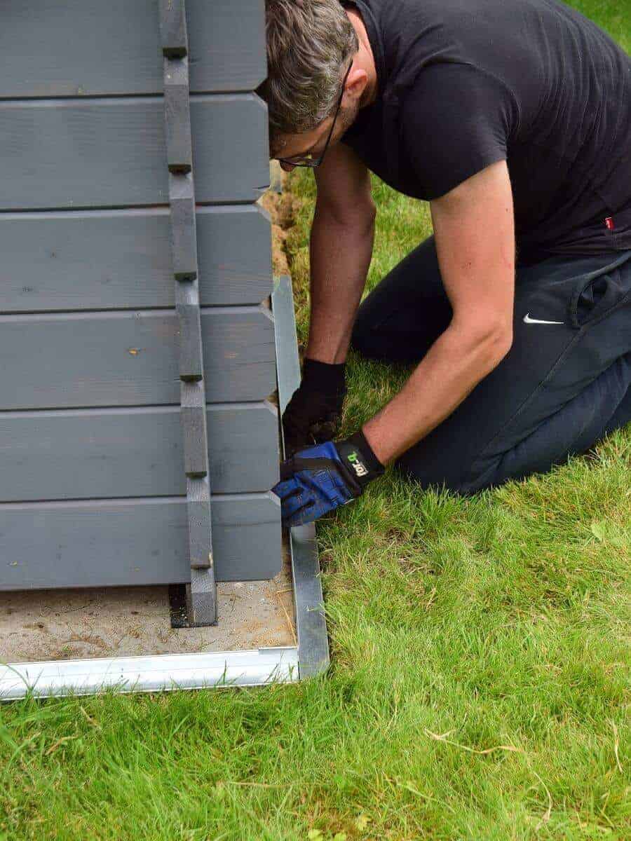 das setzen der rasenkanten über eck ist dank flexiblem verbindungsstück super einfach umzusetzen das setzen der rasenkanten über eck ist dank flexiblem verbindungsstück super einfach umzusetzen