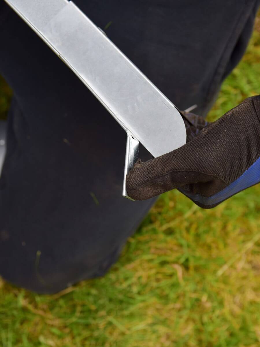 die ecke der rasenkante kann so hingebogen werden wie man sie benötigt wodurch auch ein kreis entstehen kann die ecke der rasenkante kann so hingebogen werden wie man sie benötigt wodurch auch ein kreis entstehen kann