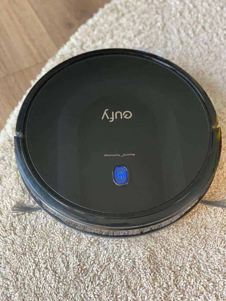 unser saugroboter schafft sowohl den laminat als auch die teppiche ohne probleme zu reinigen unser saugroboter schafft sowohl den laminat als auch die teppiche ohne probleme zu reinigen