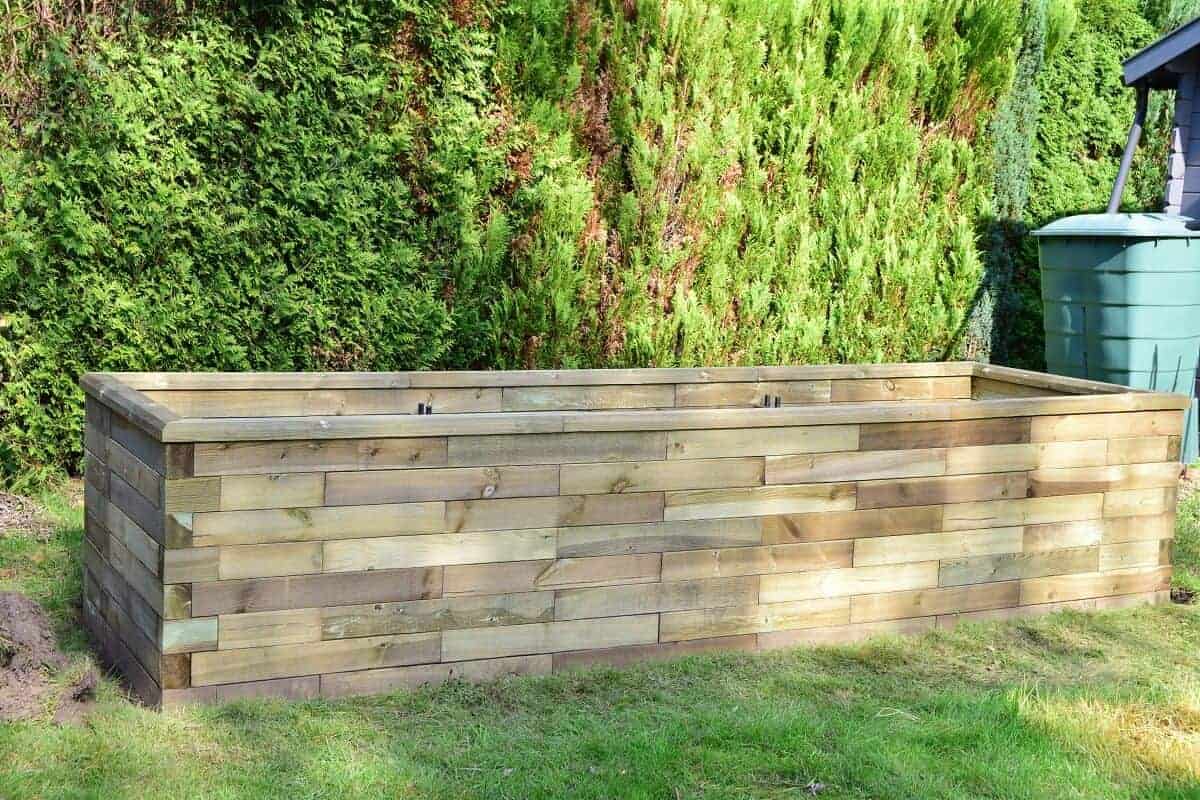 das hochbeet ist fertig und sieht einfach mega gut aus jetzt kann das befüllen los gehen das hochbeet ist fertig und sieht einfach mega gut aus jetzt kann das befüllen los gehen