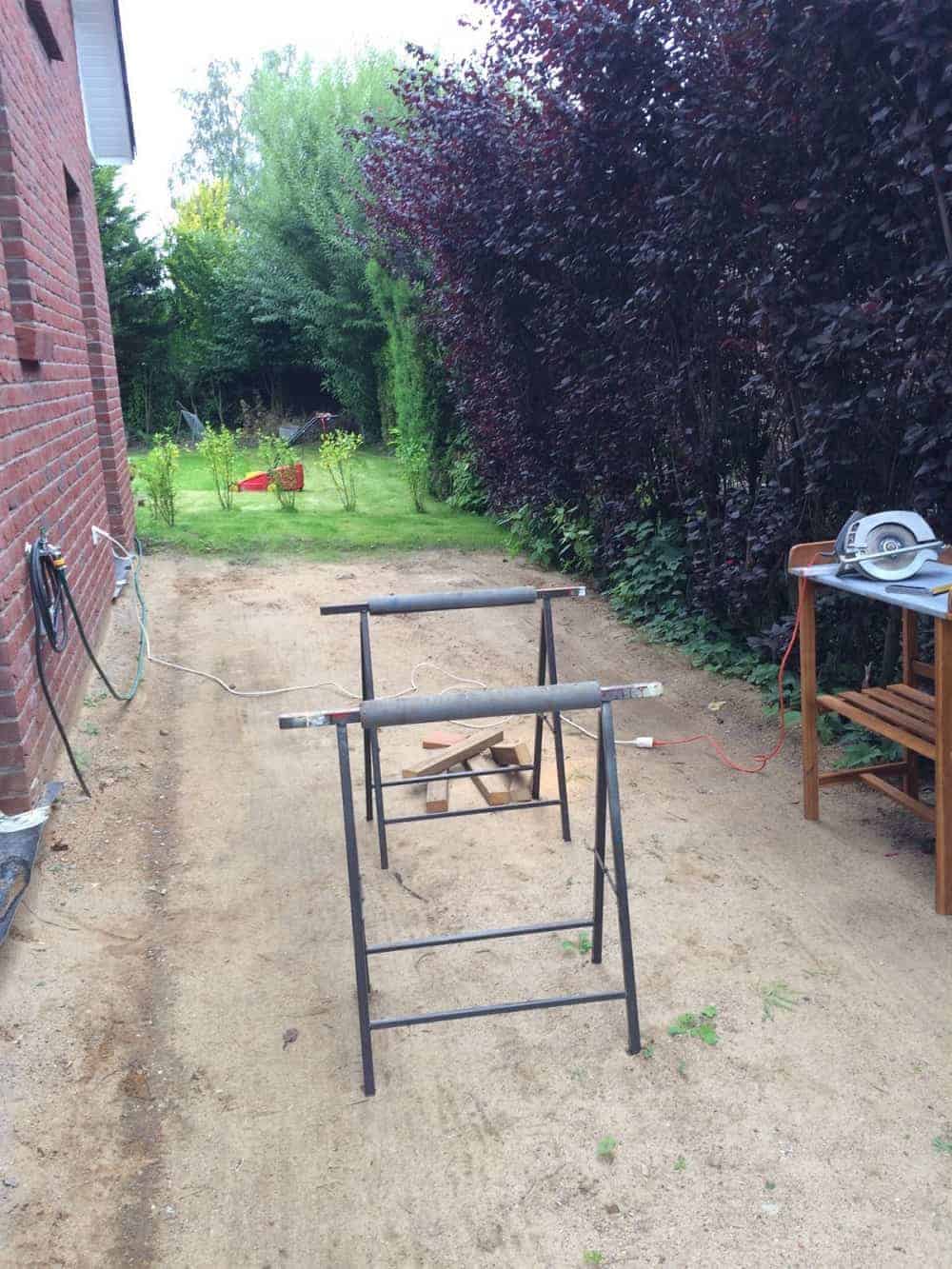 beim hausbau hatten wir ein erdkabel eingeplant um strom in den garten verlegen zu können beim hausbau hatten wir ein erdkabel eingeplant um strom in den garten verlegen zu können