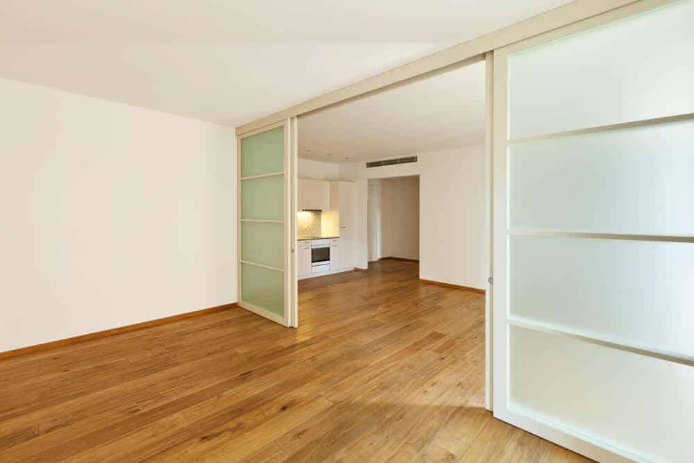 schiebetueren sehen toll aus und sind platzsparend haben allerdings nachteile beim schall und waermeschutz schiebetueren sehen toll aus und sind platzsparend haben allerdings nachteile beim schall und waermeschutz