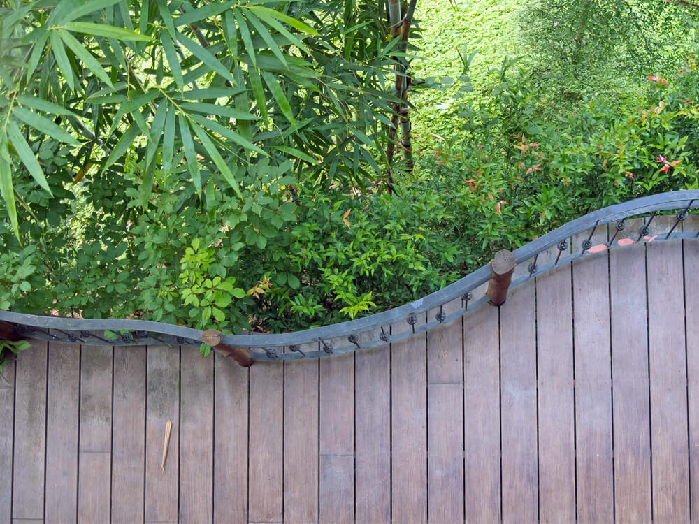 Terrasse Bambus - Dieser Belag wirkt edel, hochwertig und verspricht mit bis zu 25 Jahren eine hohe Lebensdauer