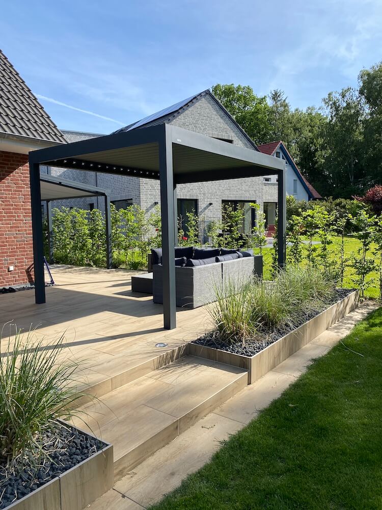 Pergola Metall freistehend - Perfekt fรผr die Ecke unserer Terrasse